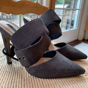 Grey Pointed Heels